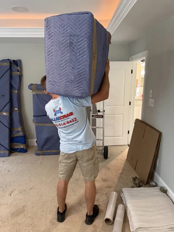 Movers in Centreville VA. Blue Crab crew handling a suburban Fairfax County move.